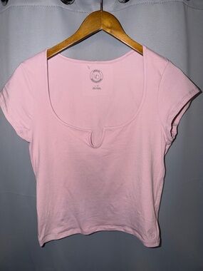 Urban Outfitters Light Pink Notch Scoop Short Sleeve Tee Cotton 90s NWOT size L